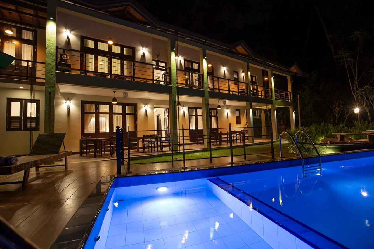 Huluganga Ridge, Kandy Karalliyadda Exteriör bild