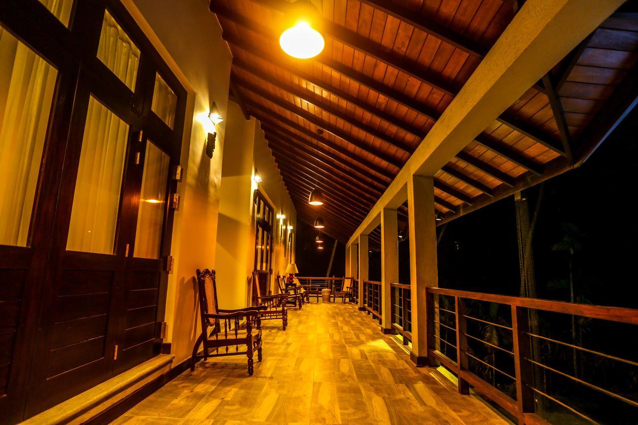 Huluganga Ridge, Kandy Karalliyadda Exteriör bild